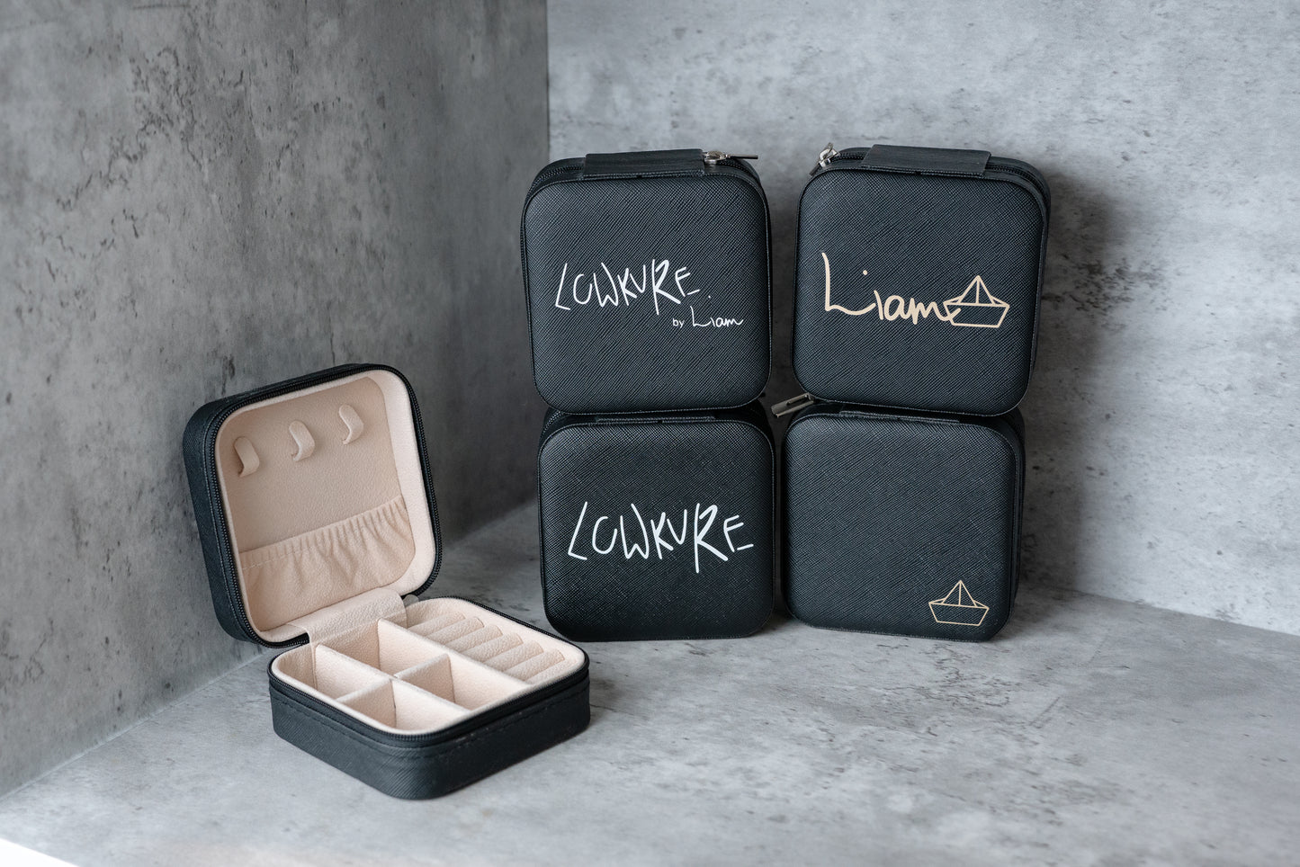 LowKure | BLACK - Forever Treasures Chest: Mini Jewellery Box