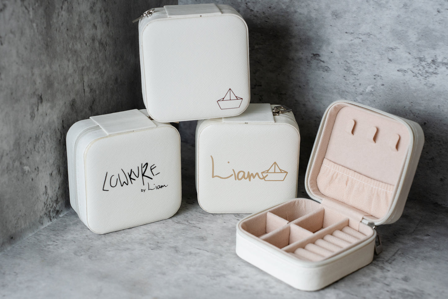Artist's Signature Legacy - Liam | WHITE - Forever Treasures Chest: Mini Jewellery Box