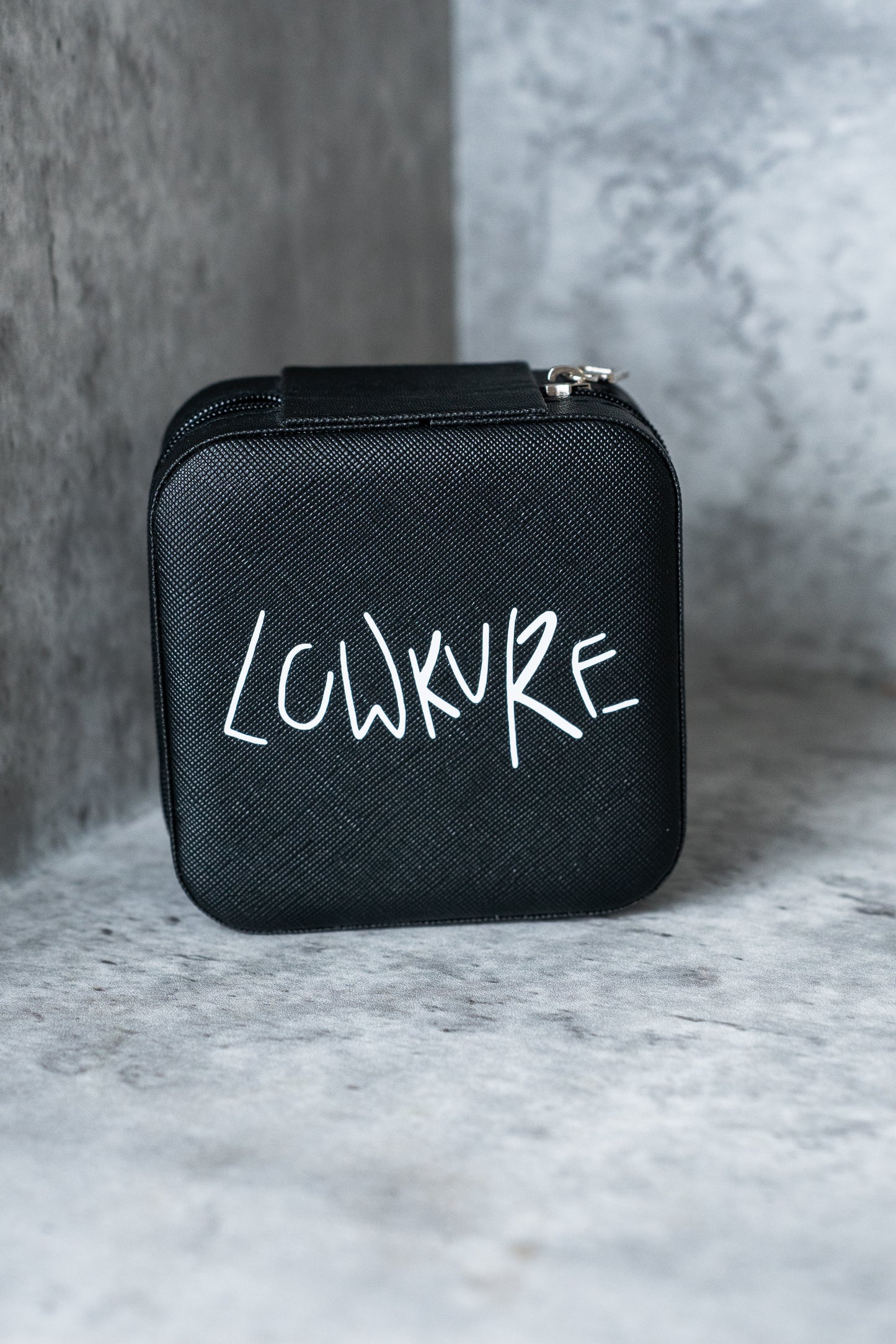 LowKure | BLACK - Forever Treasures Chest: Mini Jewellery Box