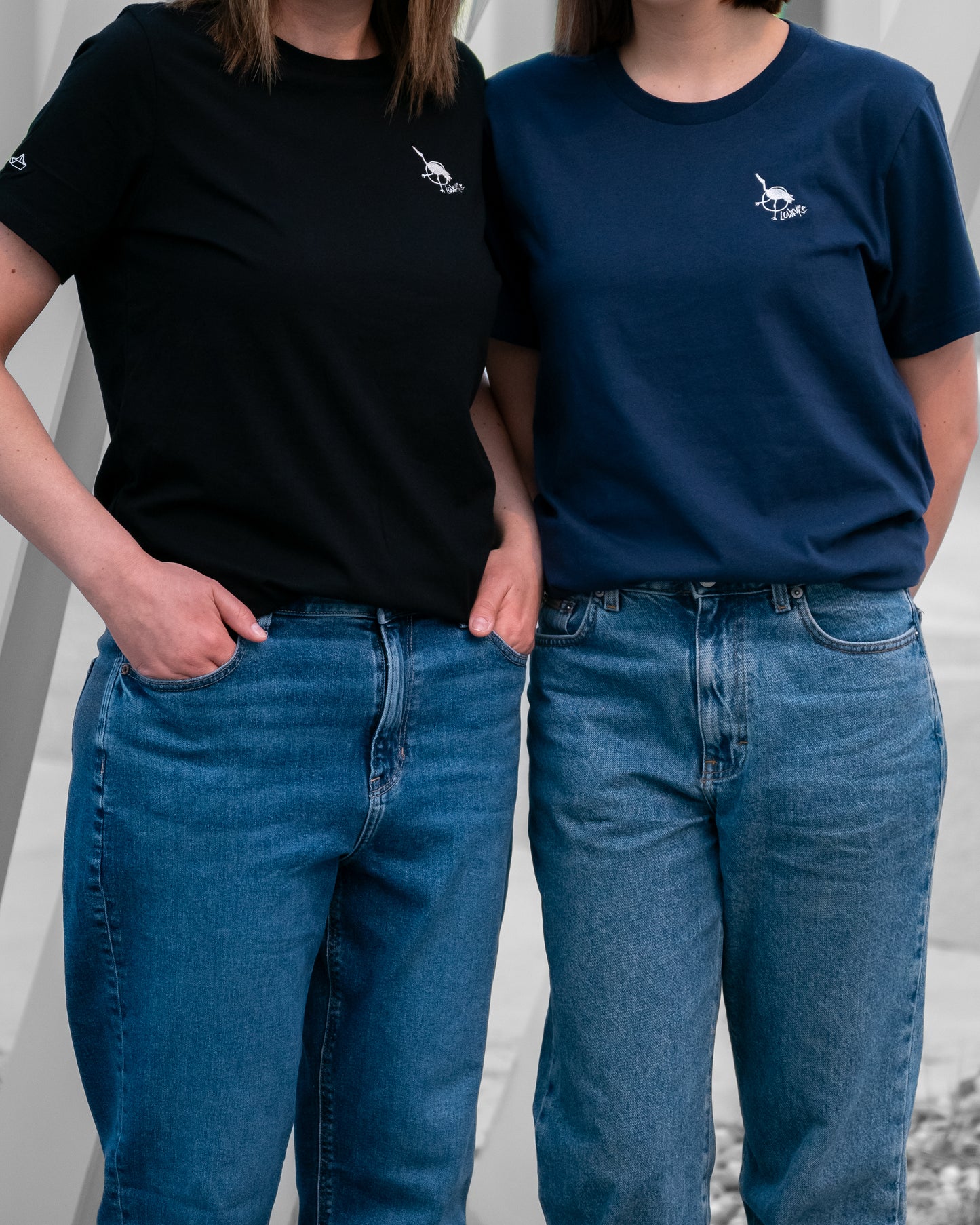 Woman's Relaxed Fit Crew Neck T-Shirt - BLACK | Crane Logo