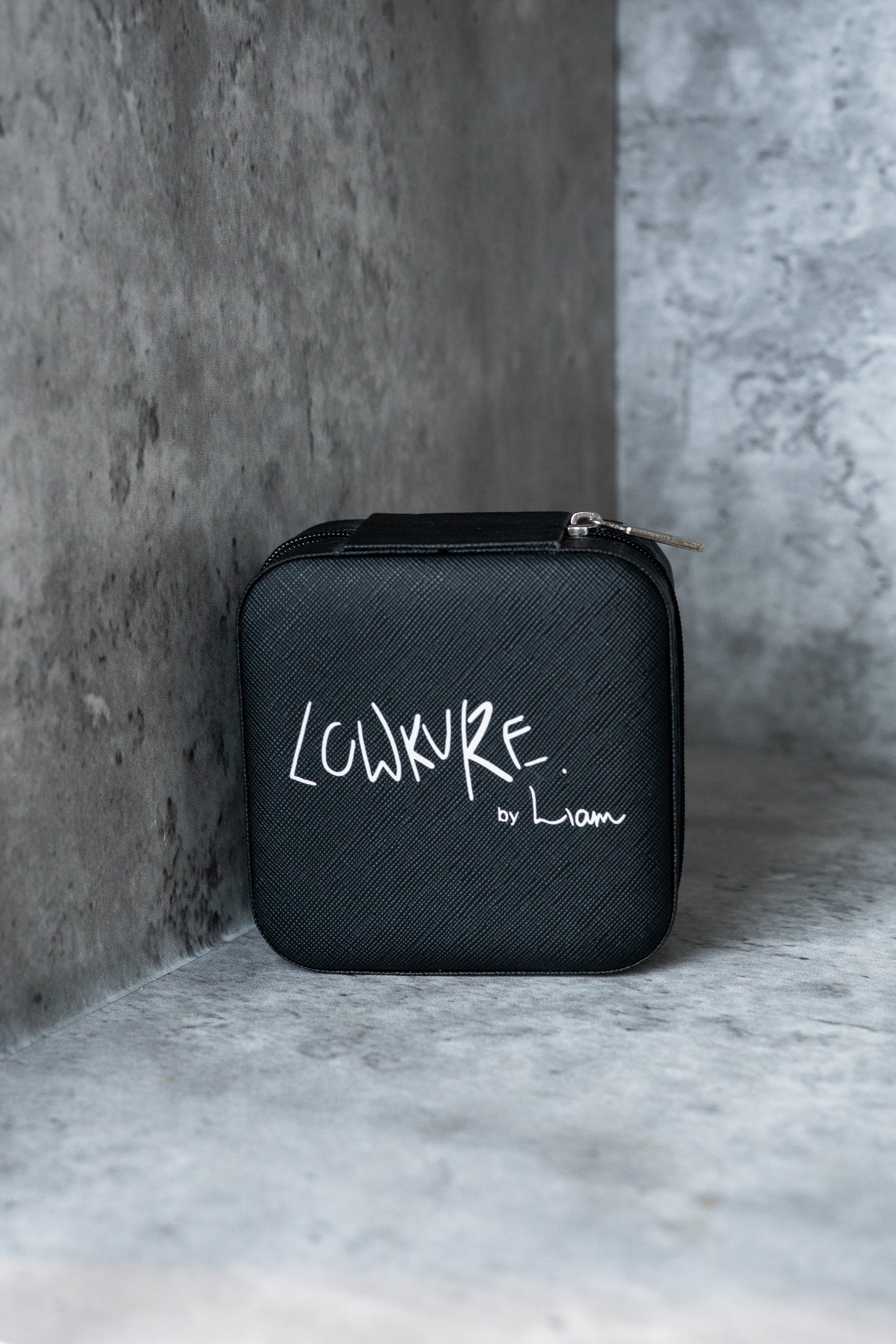 LowKure by Liam |  BLACK - Forever Treasures Chest: Mini Jewellery Box